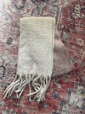 Mersea Fringe Knit Scarf in Cream & Dusty Rose